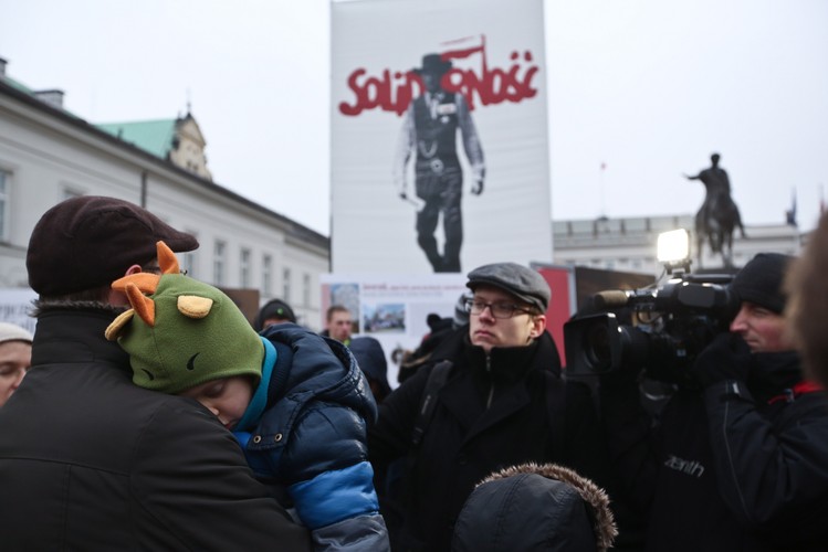 Protest osób które mają kredyty we frankach szwajcarskich - Warszawa.  PAP, Rafał Guz.jpg