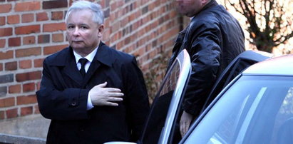 Jarosław Kaczyński powie mamie o śmierci Leszka!