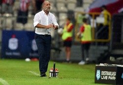 Michał Probierz: Trudno stawiać na kogoś, kto dostaje szansę i gra słabo