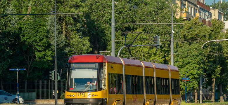 W warszawskim tramwaju zasłabł pasażer. Mimo reanimacji zmarł