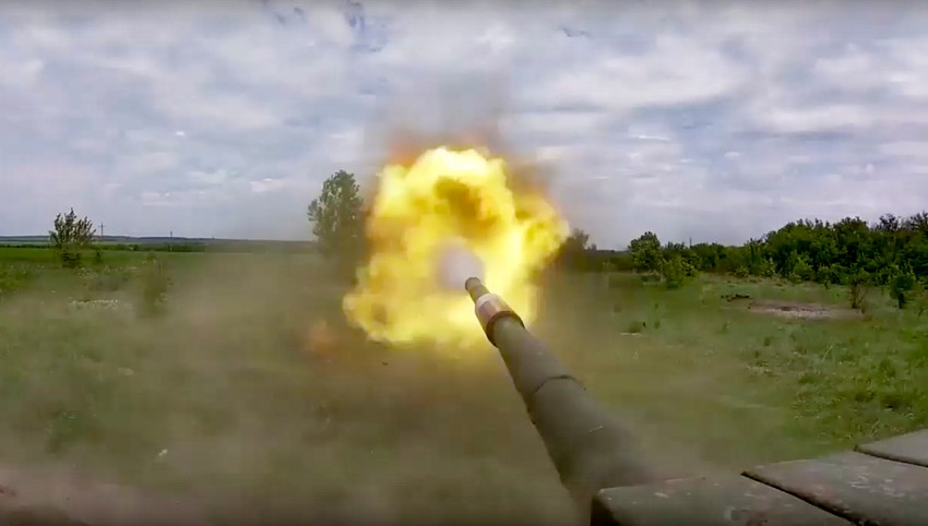 Ruska vojska, ruski tenk, nepoznata lokacija u Ukrajini