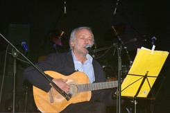 Pieć lat temu odszedł bard, kompozytor i muzyk - Przemysław Gintrowski. 'Z jego utworów przebijało umiłowanie wolności'. Wspomnienie