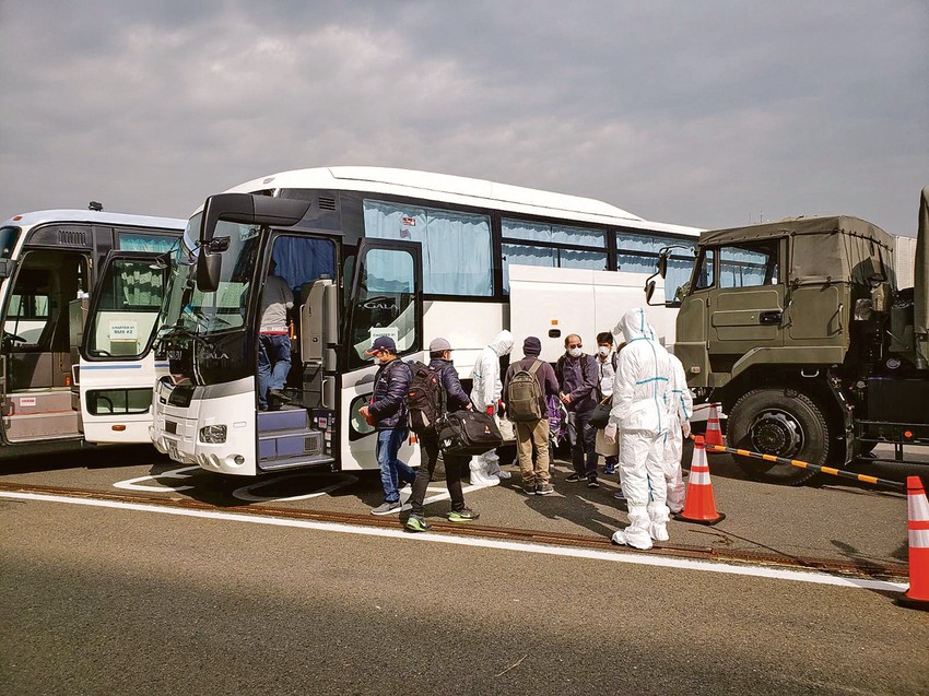 Virus korona, kruzer, zaraženi