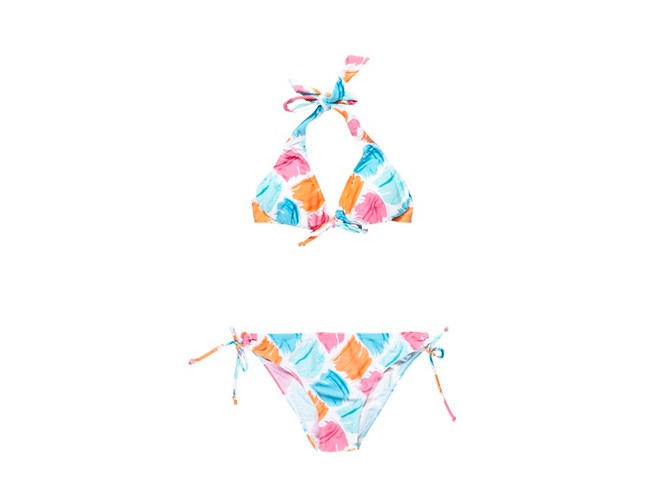 Stylowe plażowanie za niewielką ceną - stroje kąpielowe MOODO, kolekcja lato 2011