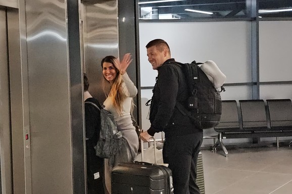 SLOBA RADANOVIĆ NE ŽIVI SAMO OD PEVANJA Ima privatni biznis u koji je uložio 300.000 evra, dolazi mu CELA ESTRADA, novac samo kaplje