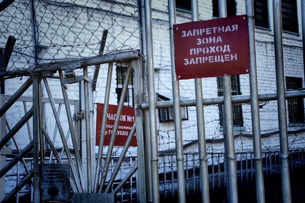 Spór z Prigożynem na ostrzu noża. W koloniach karnych zjawiają się agenci FSB z "ustną rekomendacją"...