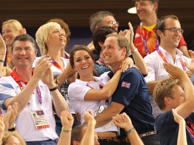 Igrzyska Olimpijskie Londyn 2012: księżna Catherine i książę William na trybunach