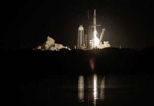 Historyczny moment. Kapsuła z Polakiem zadokowała na Międzynarodowej Stacji Kosmicznej