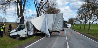 Koszmar pod Skierniewicami. Robili, co mogli, żeby uratować kierowcę. Ale to była miazga