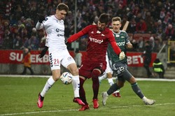 Przerwany mecz, kontrowersyjny karny, remis w pojedynku Górnika z Lechią [WIDEO]