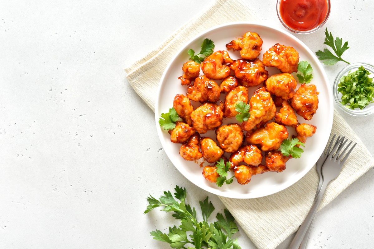 Nuggetsy z kalafiora. Przekąska idealna na upalne dni