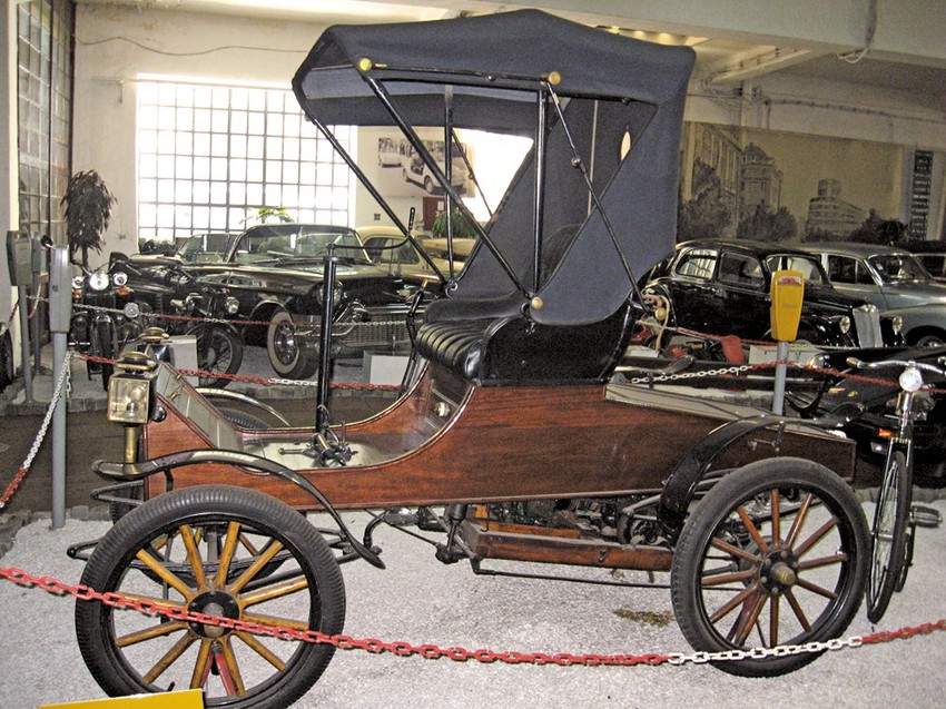 Automobil marke ford pilot model 1903. Amerika