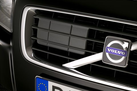 Według statystyk połowa kierowców, którzy uderzyli w tył innego pojazdu, w ogóle nie hamuje przed zderzeniem