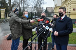 Od kiedy zawieszone zostaną loty z Wielkiej Brytanii do Polski? Rzecznik rządu podał TERMIN