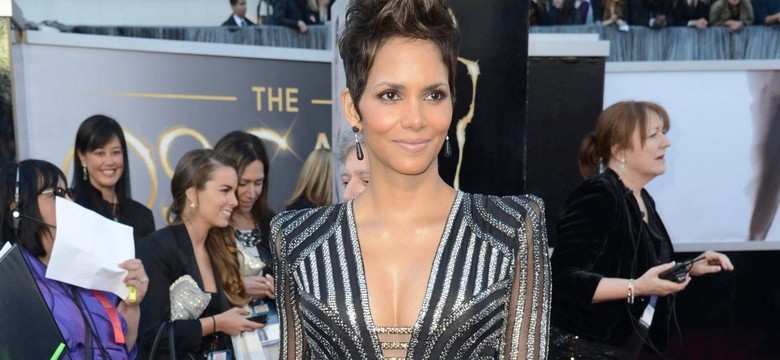 Halle Berry liczy piosenki, w których... o niej śpiewają