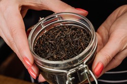 Kolorowa herbata - czym się różnią poszczególne gatunki?