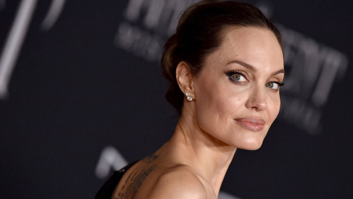 "The Eternals": Angelina Jolie i Richard Madden ewakuowani z planu. Znaleziono niewybuch