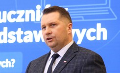 Emerytury nauczycieli. Czarnek: Trzeba wracać do rozwiązania zlikwidowanego za czasów Tuska i Hall