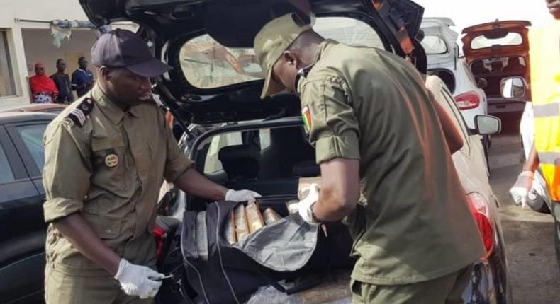 Controle douaniere au Port de Dakar