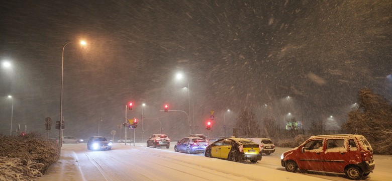 Zamknęli szkoły z powodu pogody. Paraliż w całym regionie