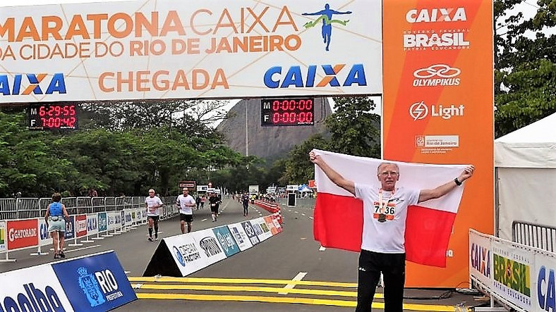 Jan Chmura na mecie maratonu w Rio de Janeiro