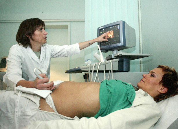 Ministerstwo chce rejestrować kobiety w ciąży