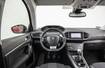 Kokpit Peugeota 308: uwagę zwraca mała kierownica
