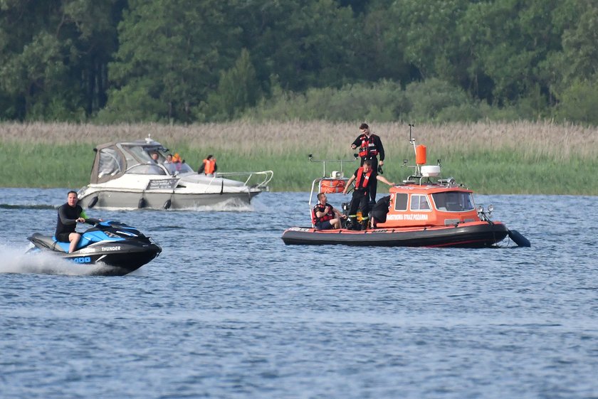 Ośmiolatka utknęła w tonącej kabinie. Tragedia na jeziorze Tałty. Prokuratura ujawnia szczegóły śledztw