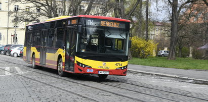 Więcej autobusów na Brochów i Przedmieście Oławskie. Od weekendu zmiany w kursowaniu komunikacji