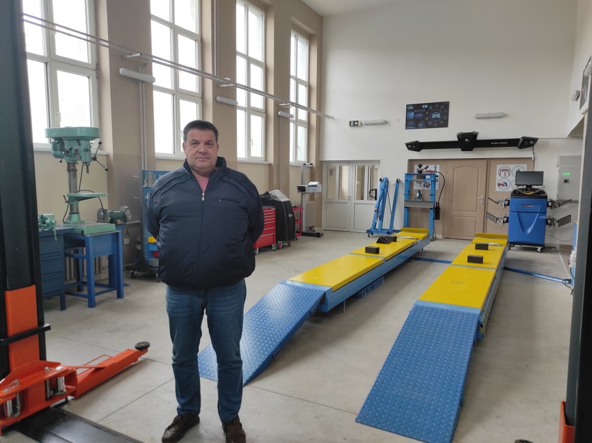 Čak milion evra je vredna oprema koja je stigla u Trening centar, kaže direktor Tehničke škole Branko Golosković