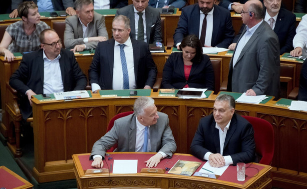 Komisja Wenecka apeluje do Węgier o uchylenie pakietu "Stop Soros". Jest odpowiedź Orbana