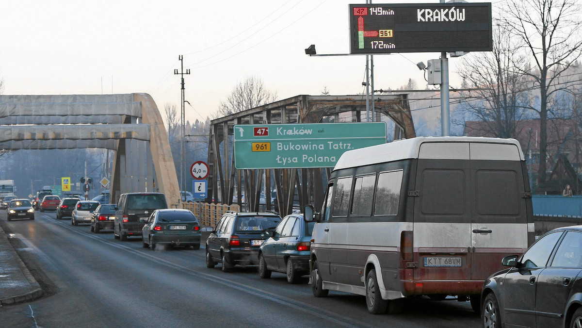 W Małopolsce kończą się ferie. Zimowy wypoczynek rozpoczynają uczniowie z województw: mazowieckiego, opolskiego, dolnośląskiego i zachodniopomorskiego. Zmiana feryjnego turnusu spowodowała olbrzymie korki na zakopiance - informuje "Radio Kraków".