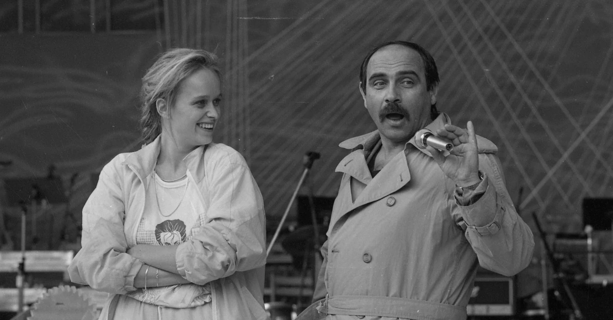 QUIZ dla wytrawnych melomanów. Przeboje czasów PRL. Kto to śpiewał?