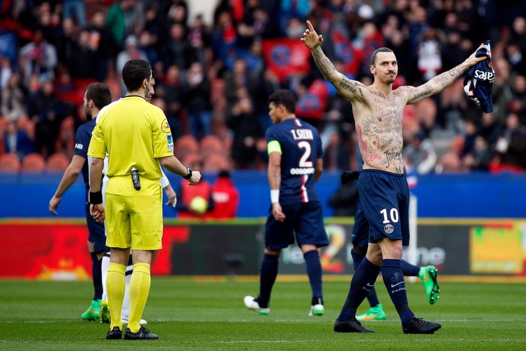 50 nowych tatuaży na ciele Ibrahimovicia. Piłkarz ucieka z więzienia?