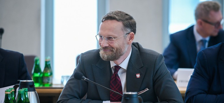 Gorąco na komisji ds. afery wizowej, poseł PiS wykluczony. "To jest Białoruś!"