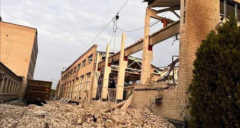 Zniszczone budynki ukraińskich kolei