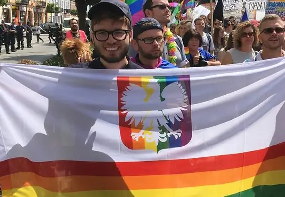 "Tęczowy orzeł nikogo nie obraża". Środowisko LGBT chce mieć prawo do symboli narodowych