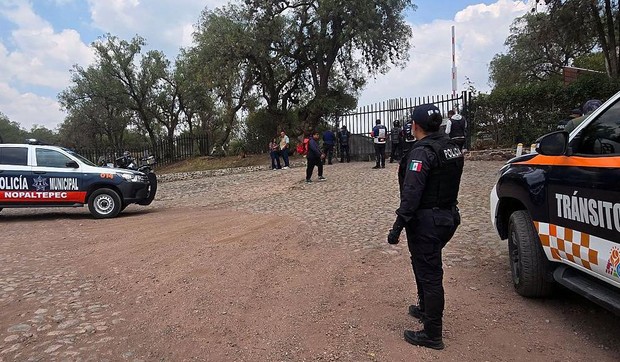 Policijski službenici u arheološkoj zoni | Foto: AFP via Getty Images