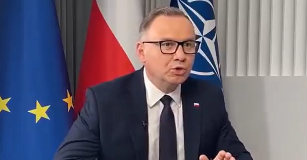 Анджей Дуда передразнил профессора Стржембоша. Шторм после заявления президента