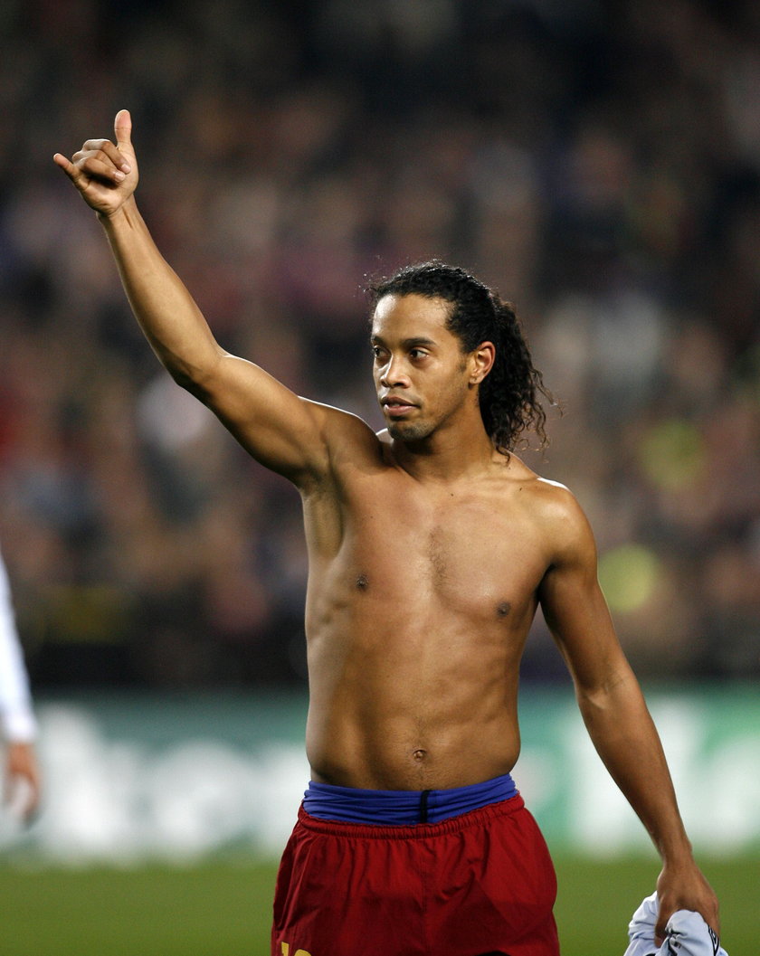 Ronaldinho skończył 35 lat! Zobacz specjalne urodzinowe wideo!