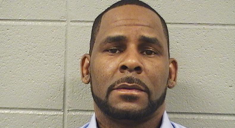R. Kelly has been arrested by the police in Chicago on charges related to federal sex crime [APNews]