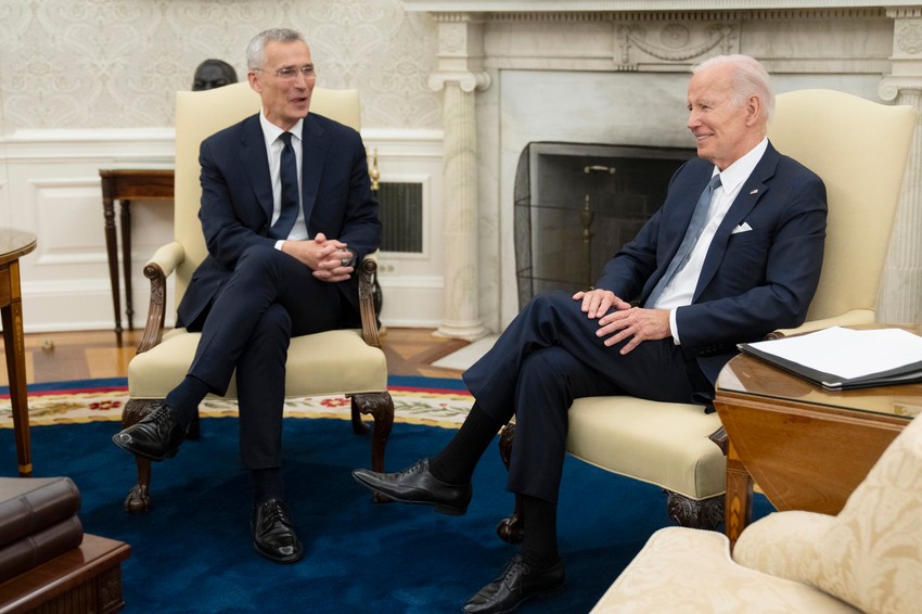 Jens Stoltenberg i Džoo Bajden