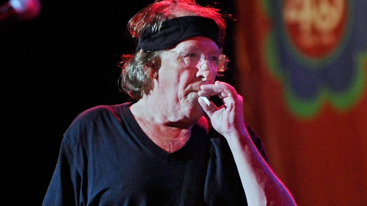 W wieku 74 lat 28 stycznia zmarł Paul Kantner, amerykański muzyk rockowy, współzałożyciel oraz wokalista i gitarzysta grupy Jefferson Airplane - poinformował dziennik "San Francisco Chronicle".