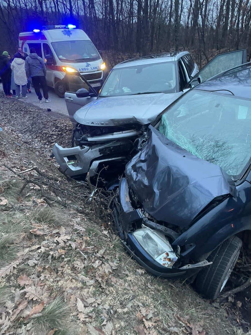 Težak sudar na Avali