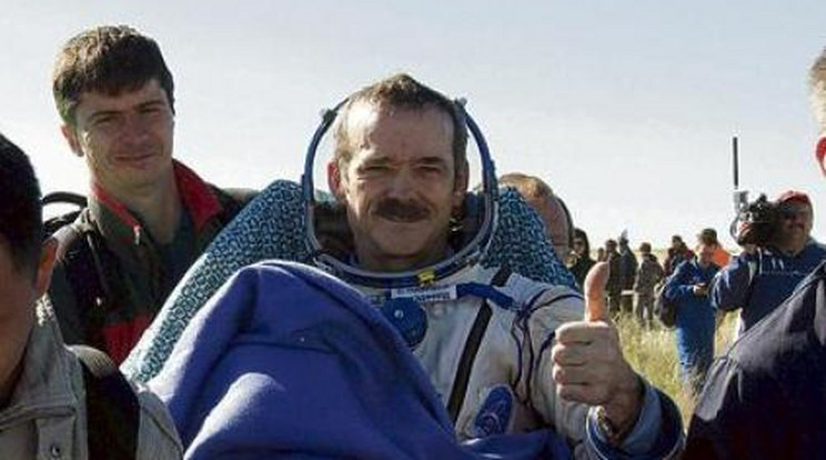 144 nap után landolt az űrhajós