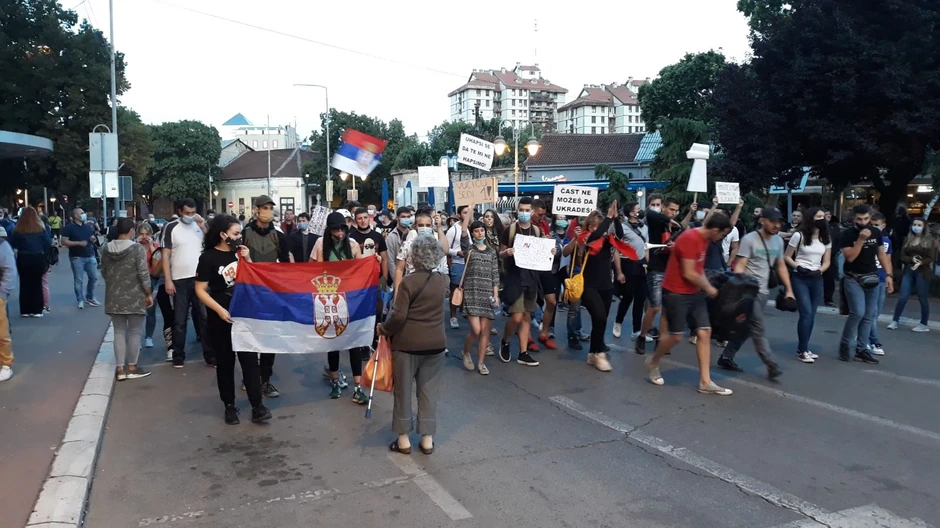 Nišlije krenule u šetnju