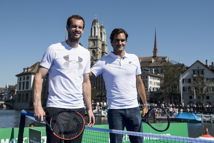 Roger Federer i Andy Murray zagrali w tenisa na... wodzie