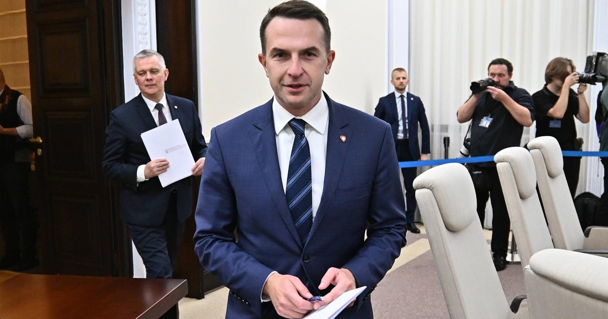 Szłapka bije na alarm. "Najbardziej szkodliwy scenariusz dla Polski"