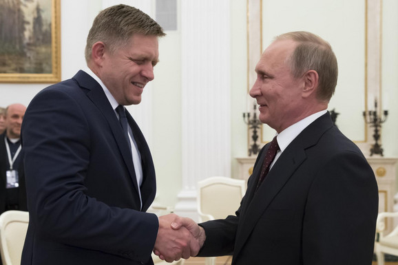 Iz Kremlja saopštili da je Putin poslao telegram predsednici Slovačke povodom atentata na Fica, iz kancelarije Čaputove DEMANTUJU