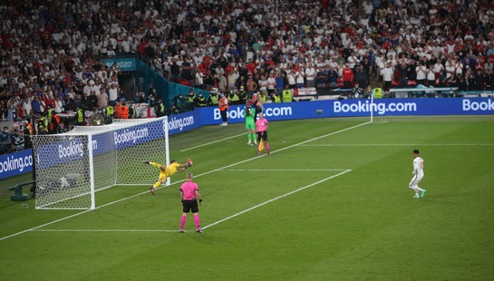 Finał Euro 2021 przyczynił się do rozprzestrzeniania się COVID-19